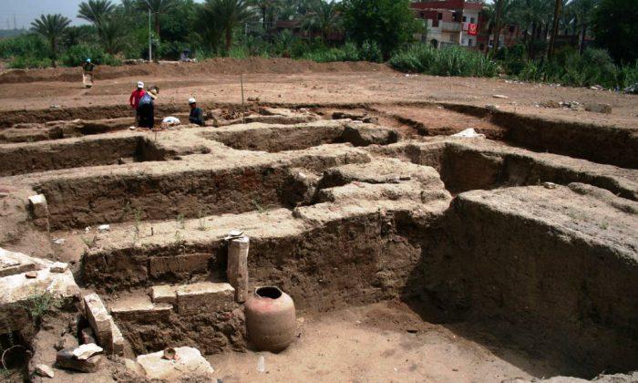 Archaeologists Discover ‘Massive’ Ancient Building in Egypt