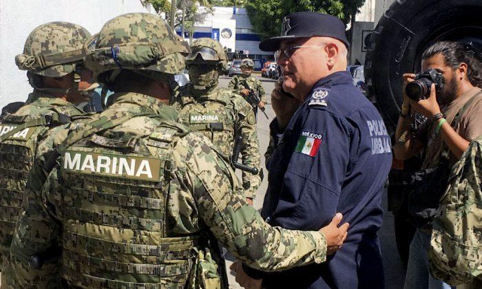 Mexican Marines Arrest and Disarm Acapulco Police Over Drug Ties
