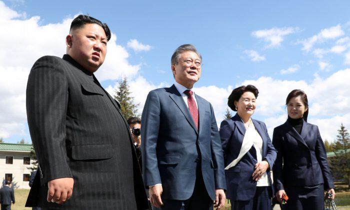 Leaders of the 2 Koreas Emerge as Nobel Peace Prize Contenders