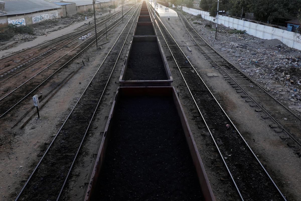 Pakistan Cuts Chinese ‘Silk Road’ Rail Project by $2 Billion Because of Debt Concerns