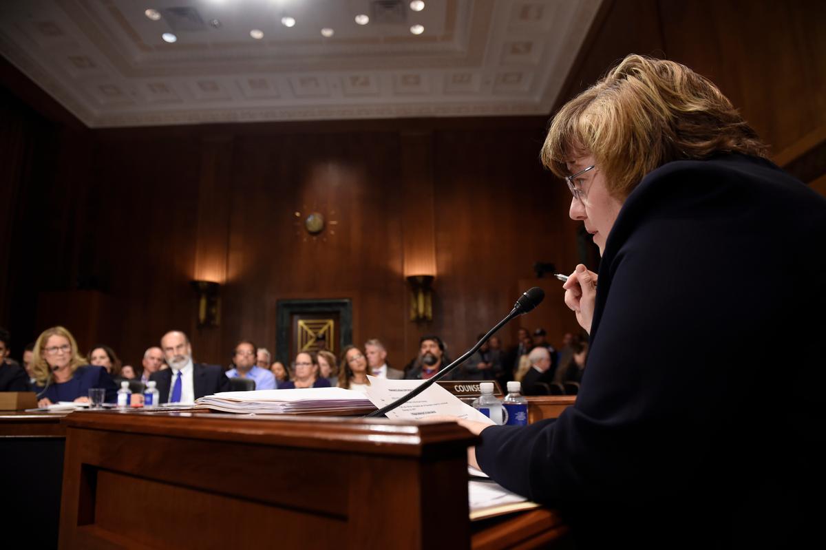 Christine Blasey Ford (L) answers questions by Rachel Mitchell (R), a prosecutor from Arizona, as she testifies before the US Senate Judiciary Committee on Capitol Hill in Washington on Sept. 27, 2018. (Saul Loeb/Getty Images)