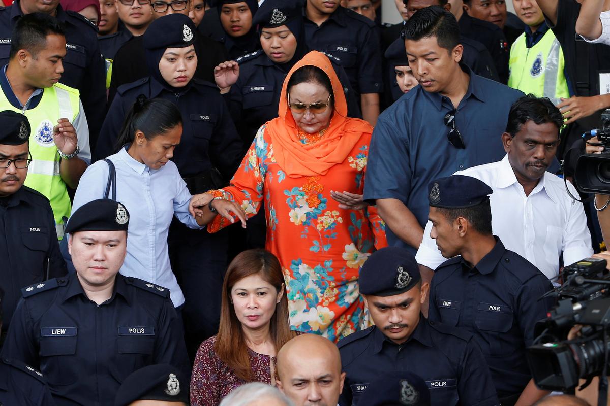 Rosmah Mansor, wife of Malaysia's former Prime Minister Najib Razak, leaves a court in Kuala Lumpur, Malaysia October 4, 2018. (Lai Seng Sin/Reuters)