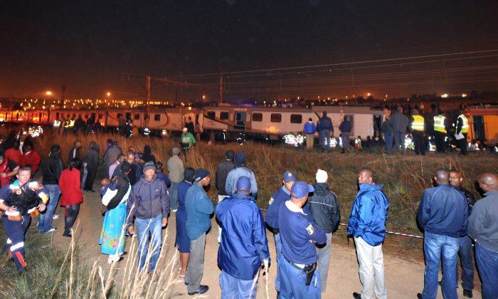 South Africa Train Collision Injures 320 People