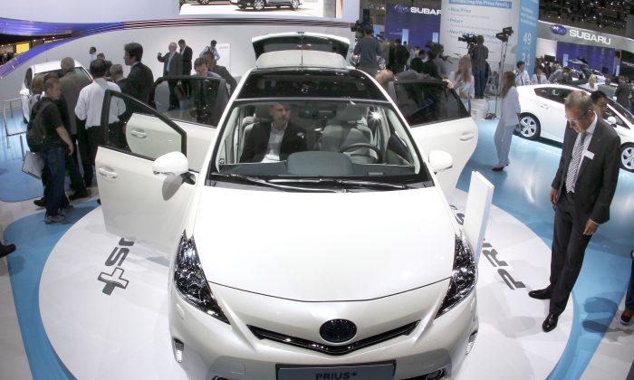 Toyota Recalls 2.4 Million Hybrids Due to Stalling Problems