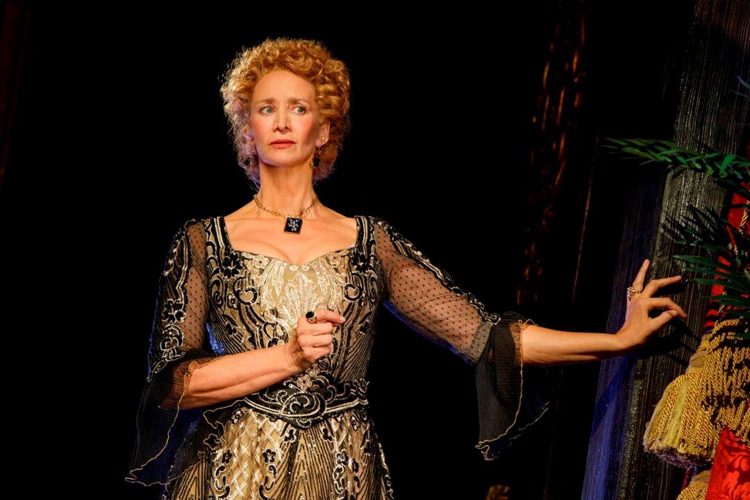 Theater Review: ‘Bernhardt/Hamlet’