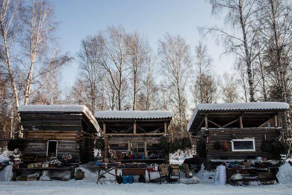 Small shacks near the Siberian village of Yangutum on Jan. 22, 2016. (Alexander Aksakov/Getty Images)