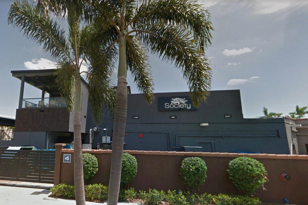 Shooting That Killed 2 at Florida Restaurant ‘Not Random,’ Says Sheriff