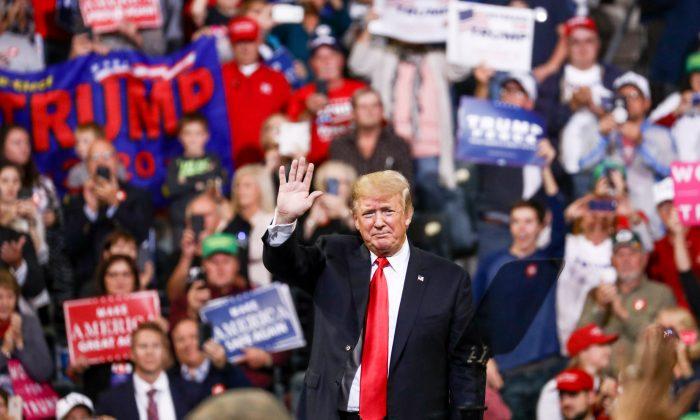 In Photos: Trump Rally in Council Bluffs, Iowa