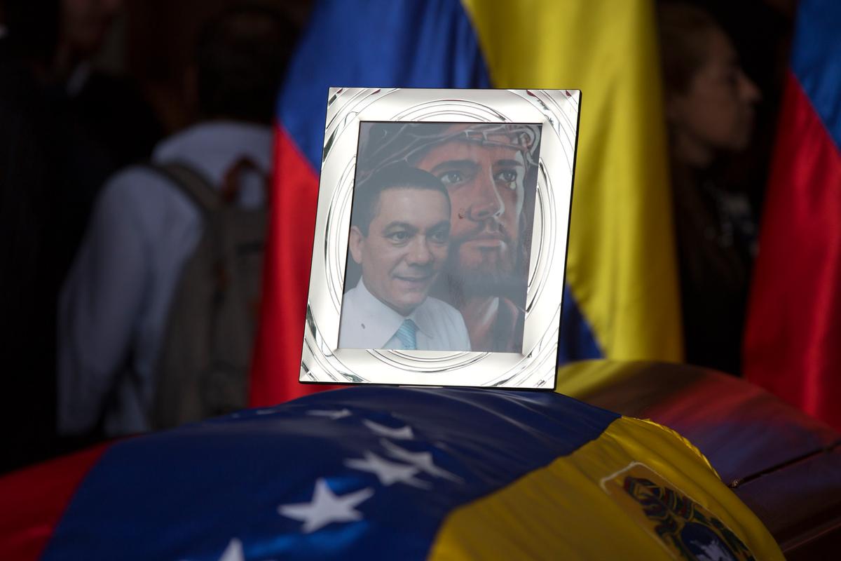 Venezuelan Politician Mourned After Suspicious Death