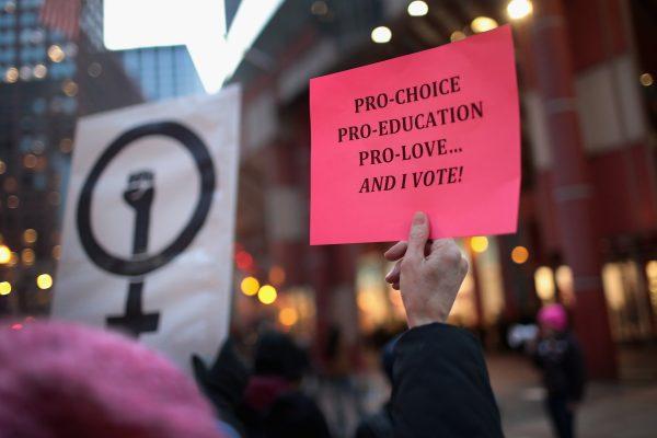 Demonstrators protest in Chicago, Ill. to voice their support for Planned Parenthood and reproductive rights on Feb. 10, 2017. (Scott Olson/Getty Images)