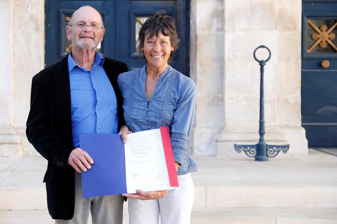 Citizenship? Permanent Residence? Brits in France Fret Over Brexit