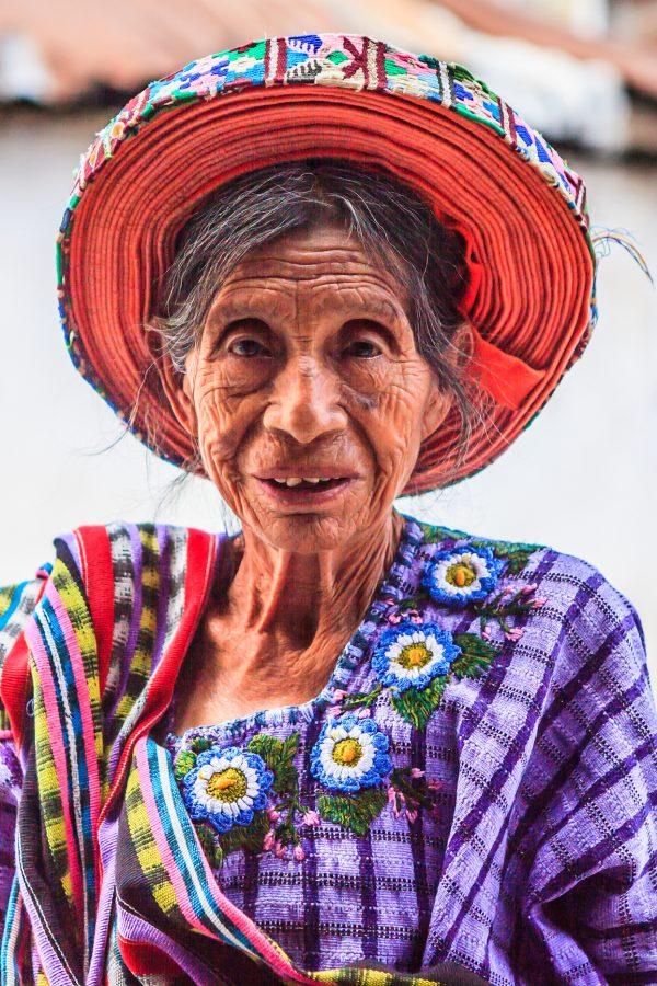A woman in San Pedro La Laguna. (Murray Foubister/Wikimedia Commons)