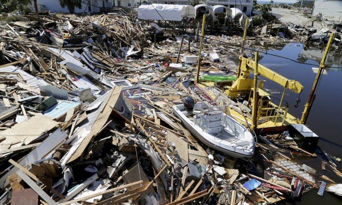 Official: Searchers Find Bodies in Hurricane-Stricken Town