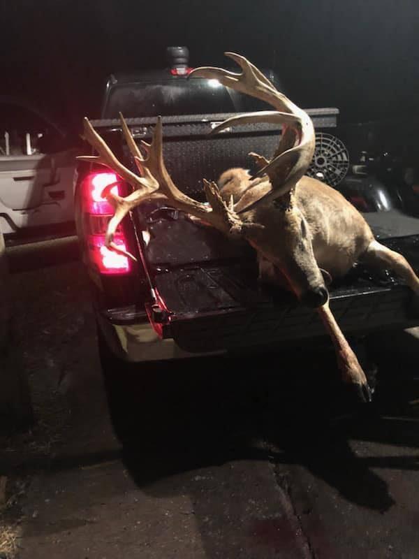 The carcass of the 23-point buck that was found dead in Martin County, Florida, posted to Facebook on Oct. 12, 2018 (Martin County Sheriff)
