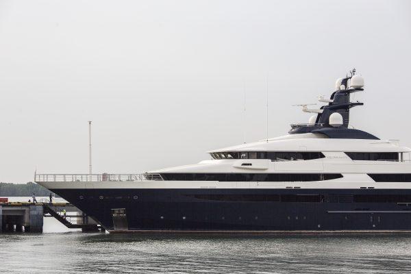 Equanimity, the US$250 million luxury yacht that fugitive Malaysian businessman Low Taek Jho allegedly bought with funds embezzled from 1Malaysia Development Berhad (1MDB) in Selangor, Malaysia, on Aug. 8, 2018. (Ore Huiying/Getty Images)