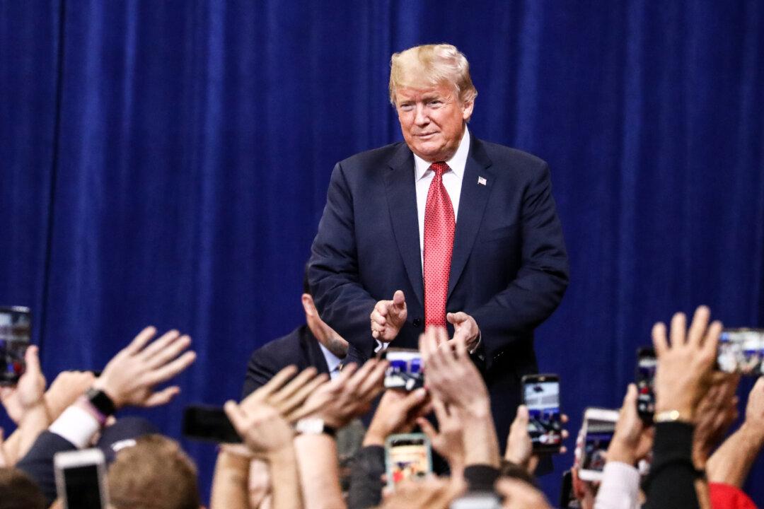 Trump Campaign Accuses ‘Lightweight’ Minneapolis Mayor of Trying to Block Rally