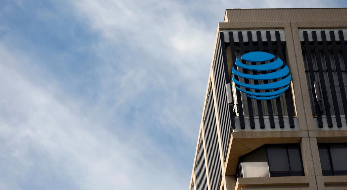 AT&T Satellite TV Numbers Disappoint, Shares Fall