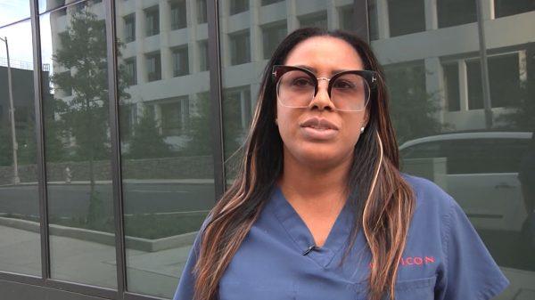 Dog walker Jenae Register told Fox5 reporters that people need to more aware of potential threats around them in Atlanta. (Screenshot/Fox)