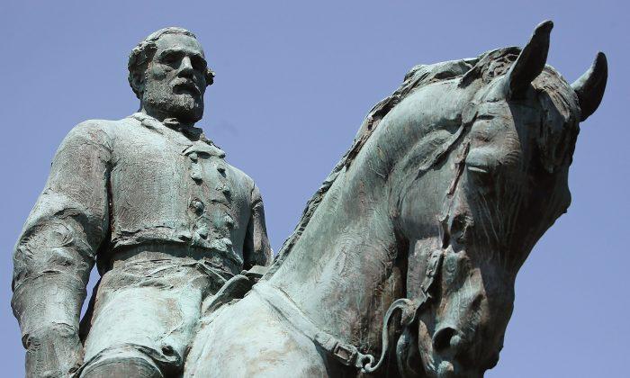 Statue of Confederate General Robert E. Lee Removed From US Capitol Building