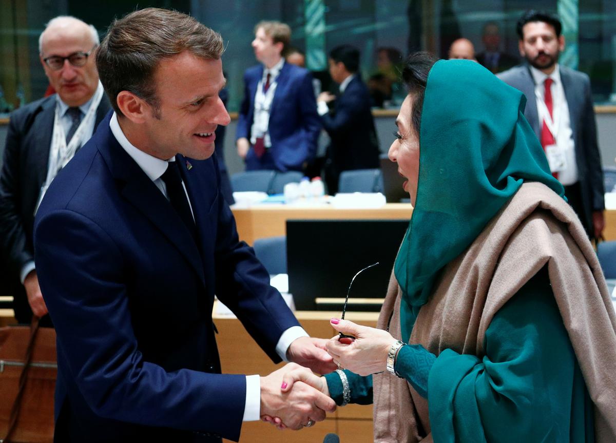 Europe Urges China to Open up at Asia Summit