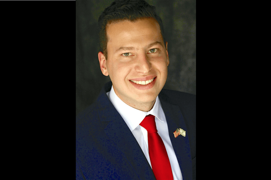 25-Year-Old Californian Enters Race One Month Before Primary, Running for Congress