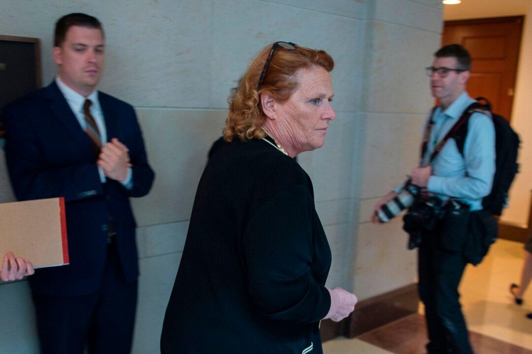 ‘Centrist’ Sen. Heidi Heitkamp to Shift Left If Elected, Staffers Say