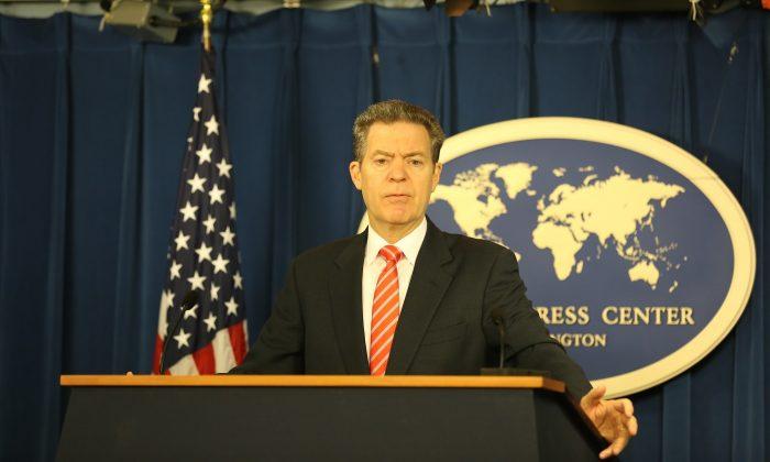 US Dissatisfied With Religious Freedom Around the World, Says Ambassador Brownback
