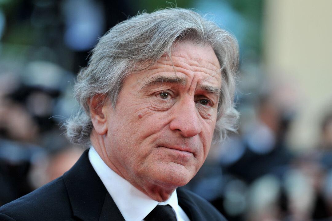Suspicious Package Reported at Robert de Niro’s New York Restaurant Tribeca Grill