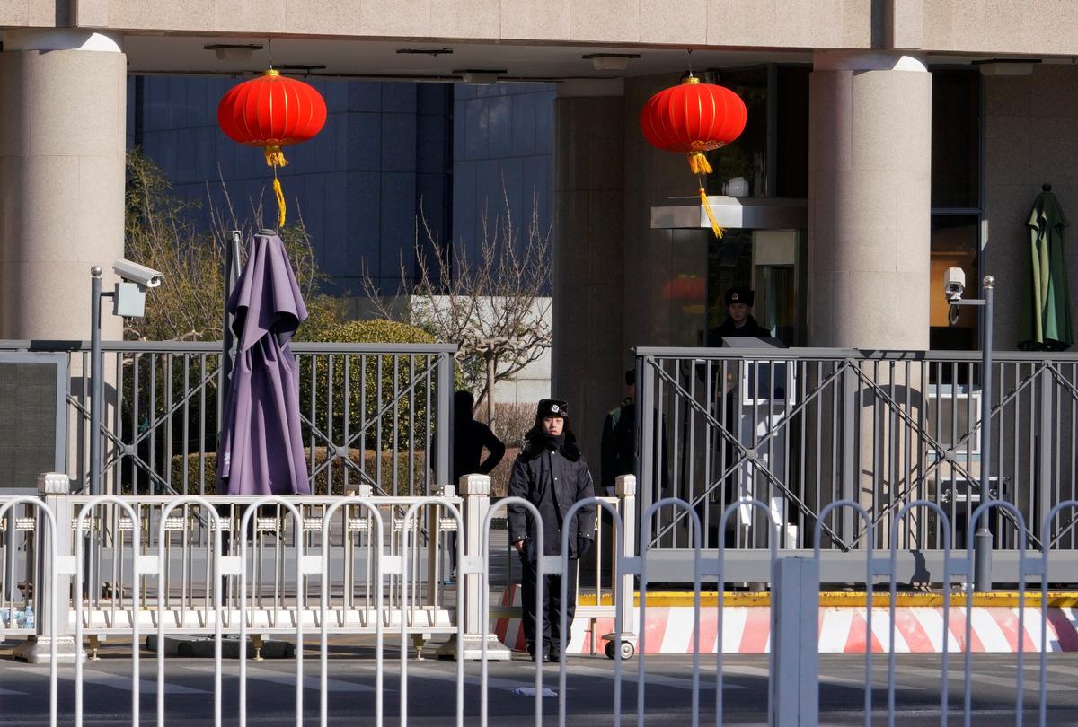 China Will Prosecute Graft, Terror Suspects Even if They Flee