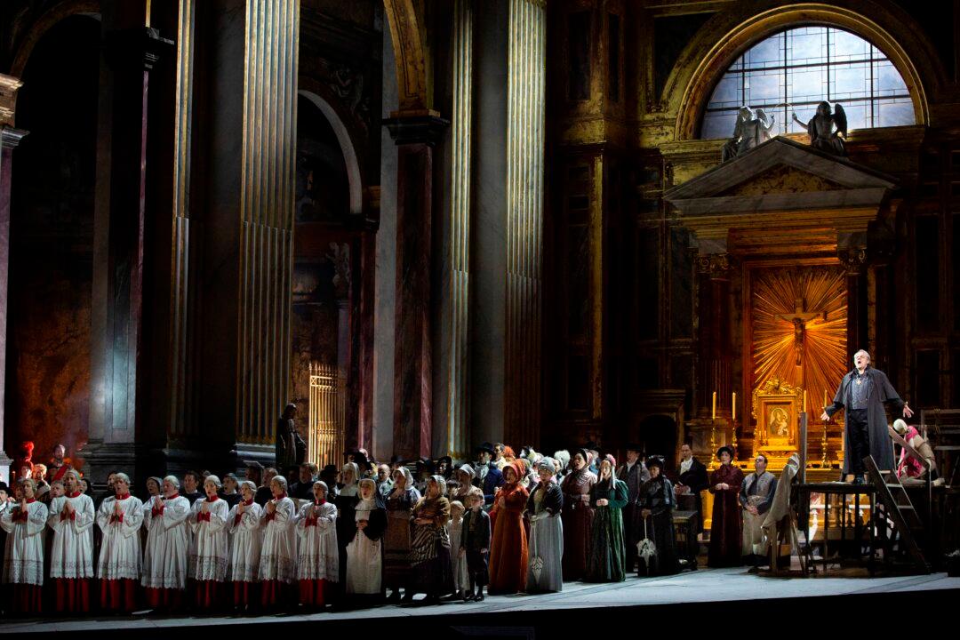 Soprano Sondra Radvanovsky Brings Down the House as Tosca