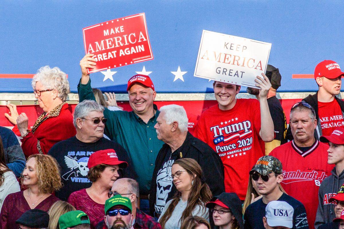 Attendees at a Make America Great Again rally in Murphysboro, Ill., on Oct. 27, 2018. (Hu Chen/The Epoch Times)
