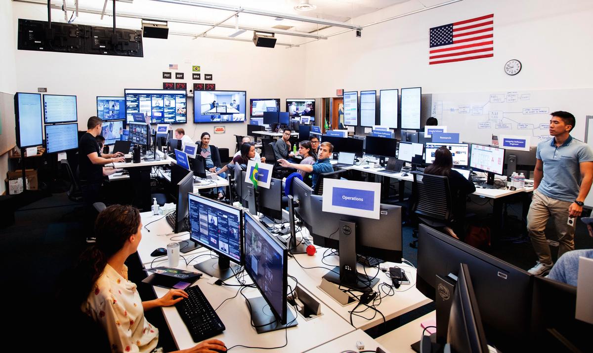 Facebook Shuts Down Iranians Meddling in US Politics