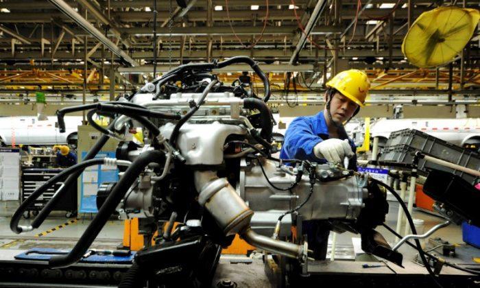 China Factory Growth Seen Cooling Further as US Tariff Impact Mounts