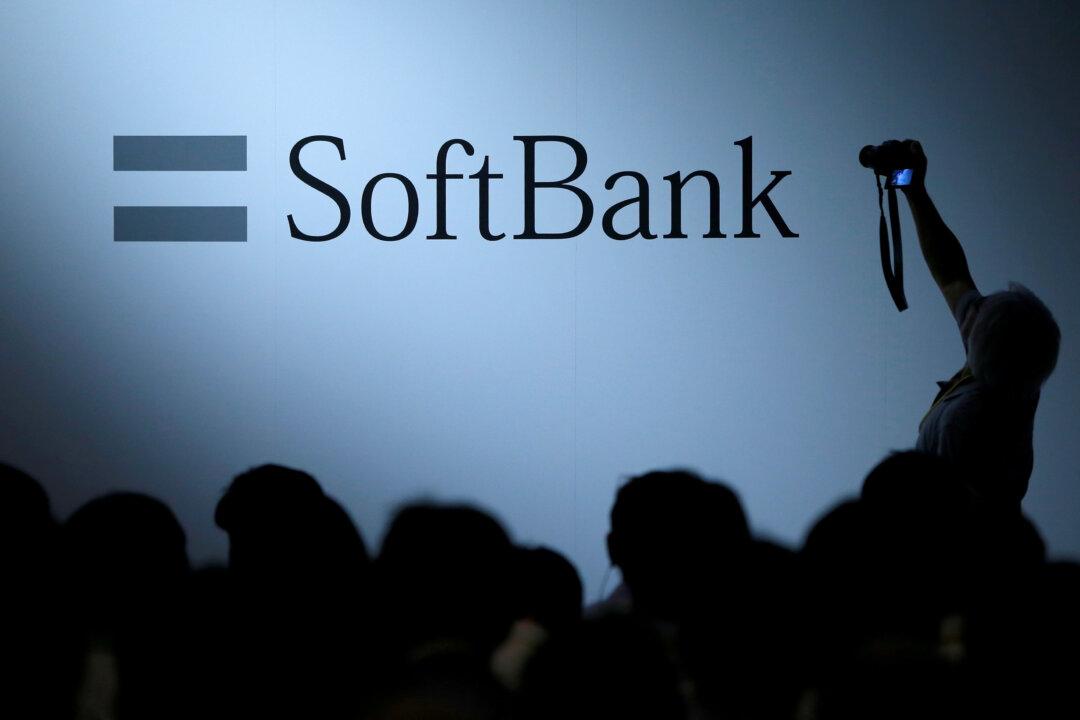 SoftBank Clocks 6 Percent Revenue Growth in Q3