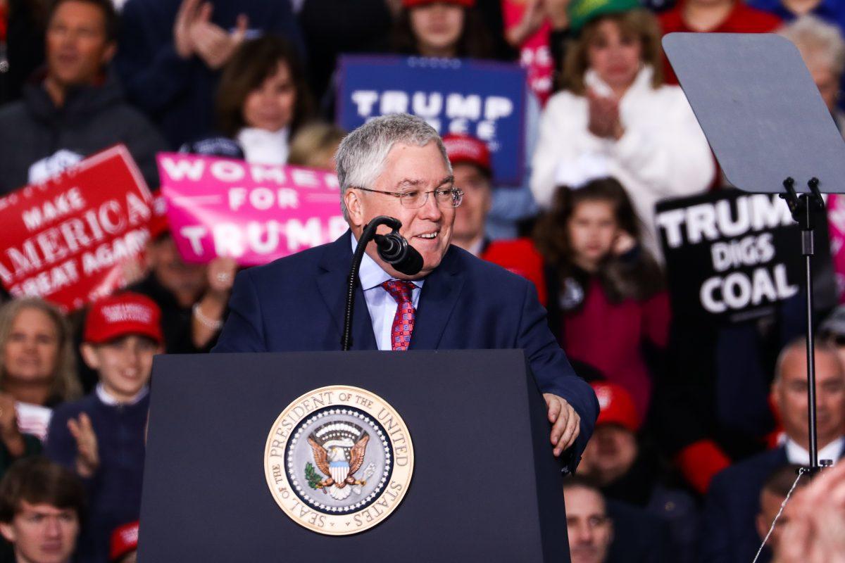 GOP Senate candidate Patrick Morrisey at a Make America Great Again rally in Huntington, W.Va., on Nov. 2, 2018. (Charlotte Cuthbertson/The Epoch Times)