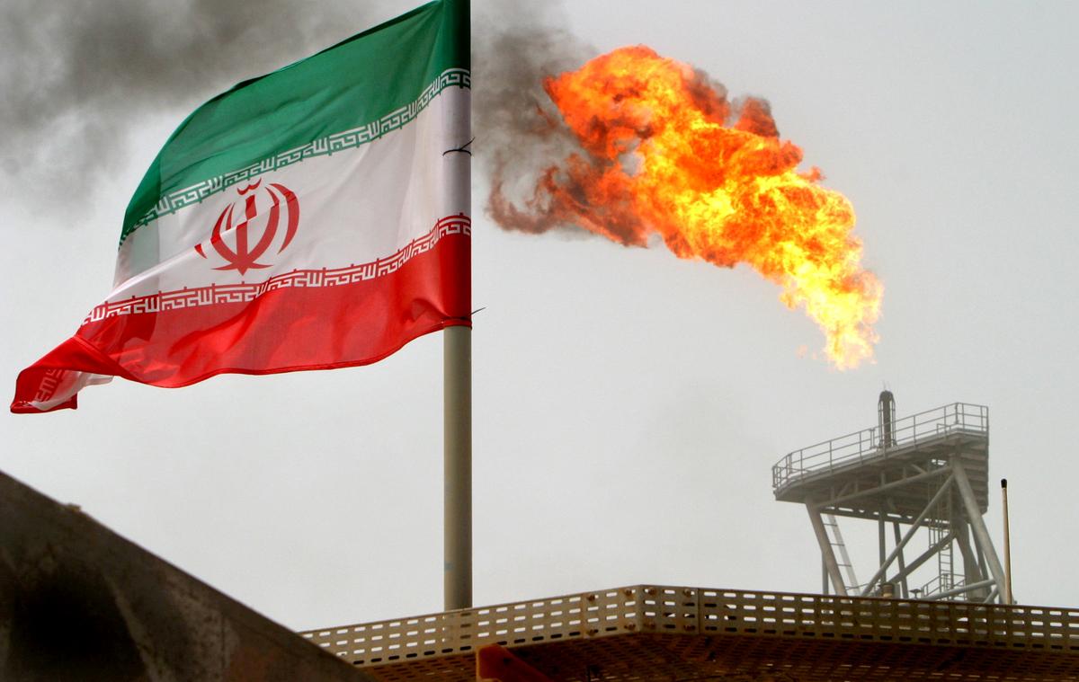 Iran Discovers New Oil Field With Over 50 Billion Barrels