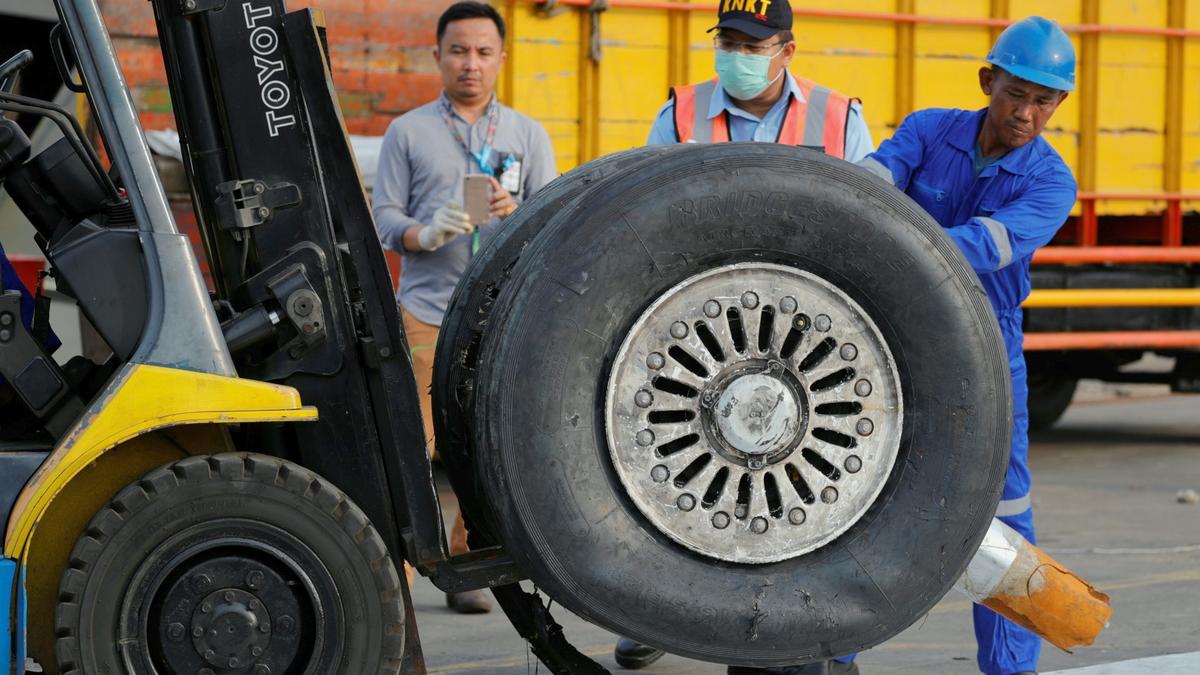 Report Faults Indonesian Airline’s Safety Measures in Crash