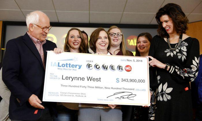 Iowa Winner Claims Huge Powerball Jackpot