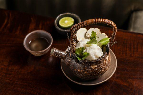 Dobin-steamed soup with matsutake mushroom and pike eel dumplings. (Samira Bouaou/The Epoch Times)