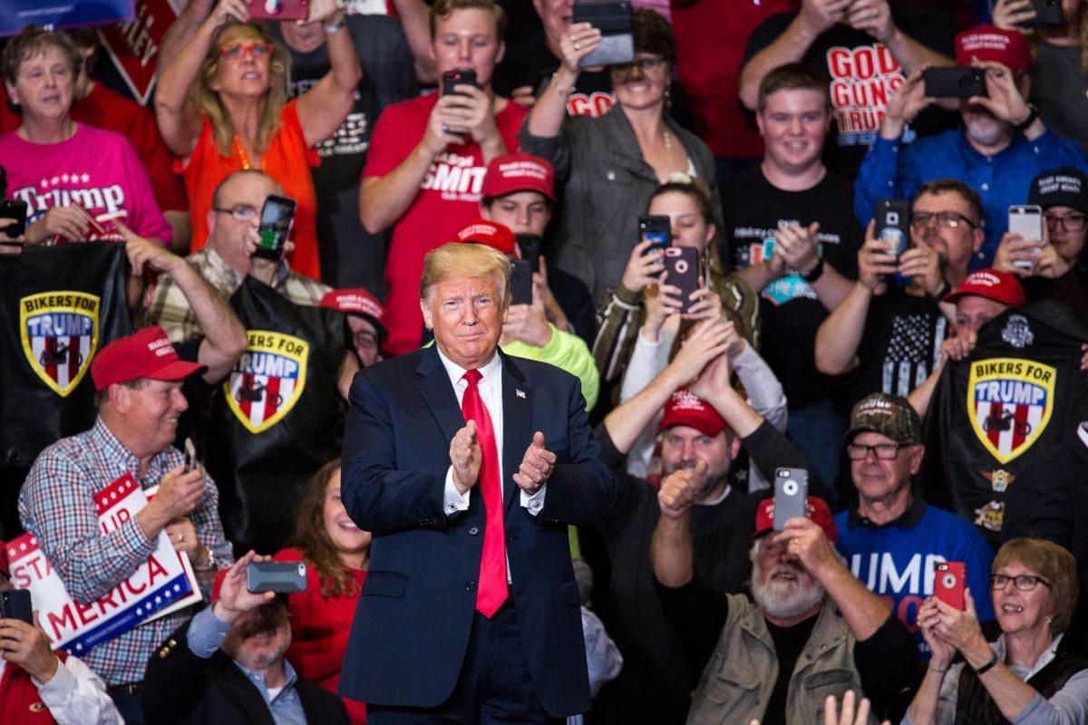 President Donald Trump at a Make America Great Again rally in Cape Girardeau, Mo., on Nov. 5, 2018. (Hu Chen/The Epoch Times)