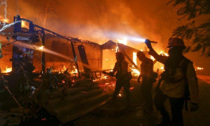 2 Killed in Southern California Fire That’s Doubled in Size