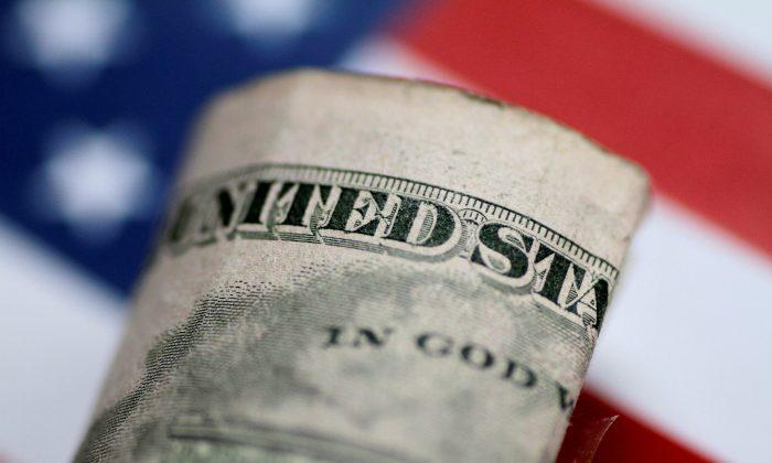 Dollar Hits 16-month High; Brexit Fears Knock Sterling, Euro
