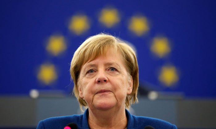 German Chancellor Merkel Joins France’s Macron in Calling for European Army