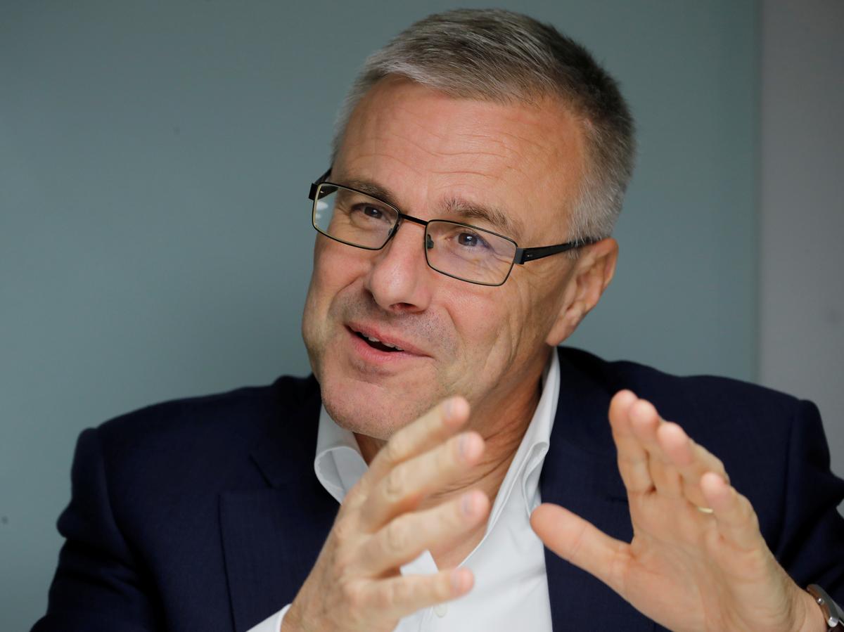 Adecco Chief Calls for Life-Long Learning to Dodge Jobs ‘Time Bomb’