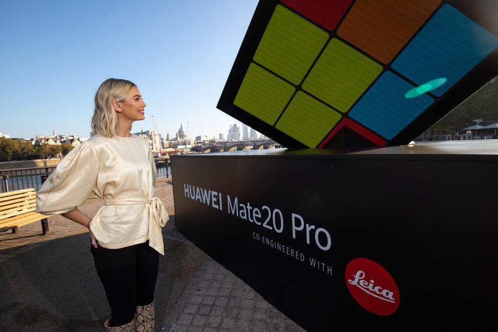 This handout image provided by Chinese tech company Huawei shows a giant artificial intelligence-powered Rubiks Cube in London, England on Oct. 25, 2018. (Tom Nicholson/Huawei via Getty Images)