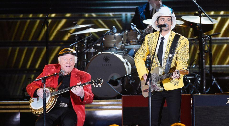 Roy Clark and Brad Paisley perform onstage at the 50th annual CMA Awards at the Bridgestone Arena in Nashville, Tenn., on Nov. 2, 2016. (Gustavo Caballero/Getty Images)