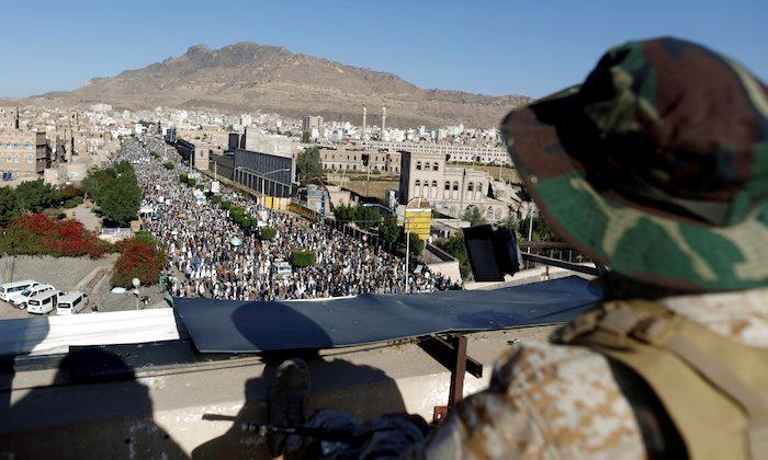 Yemeni Houthis Halt Missile Attacks on Saudi Coalition, Raising Peace Prospects