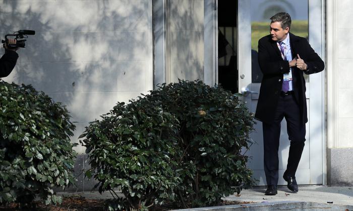 White House Doubles Down on Bid to Strip Acosta’s Hard Pass