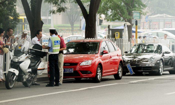 Elderly Chinese Victim of Hit-and-Run Dead After Being Run Over by Truck