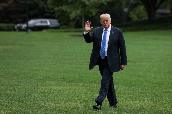 President Donald Trump returns from Kansas City, Mo., to the South Lawn of the White House in Washington on July 24, 2018. (Samira Bouaou/The Epoch Times)